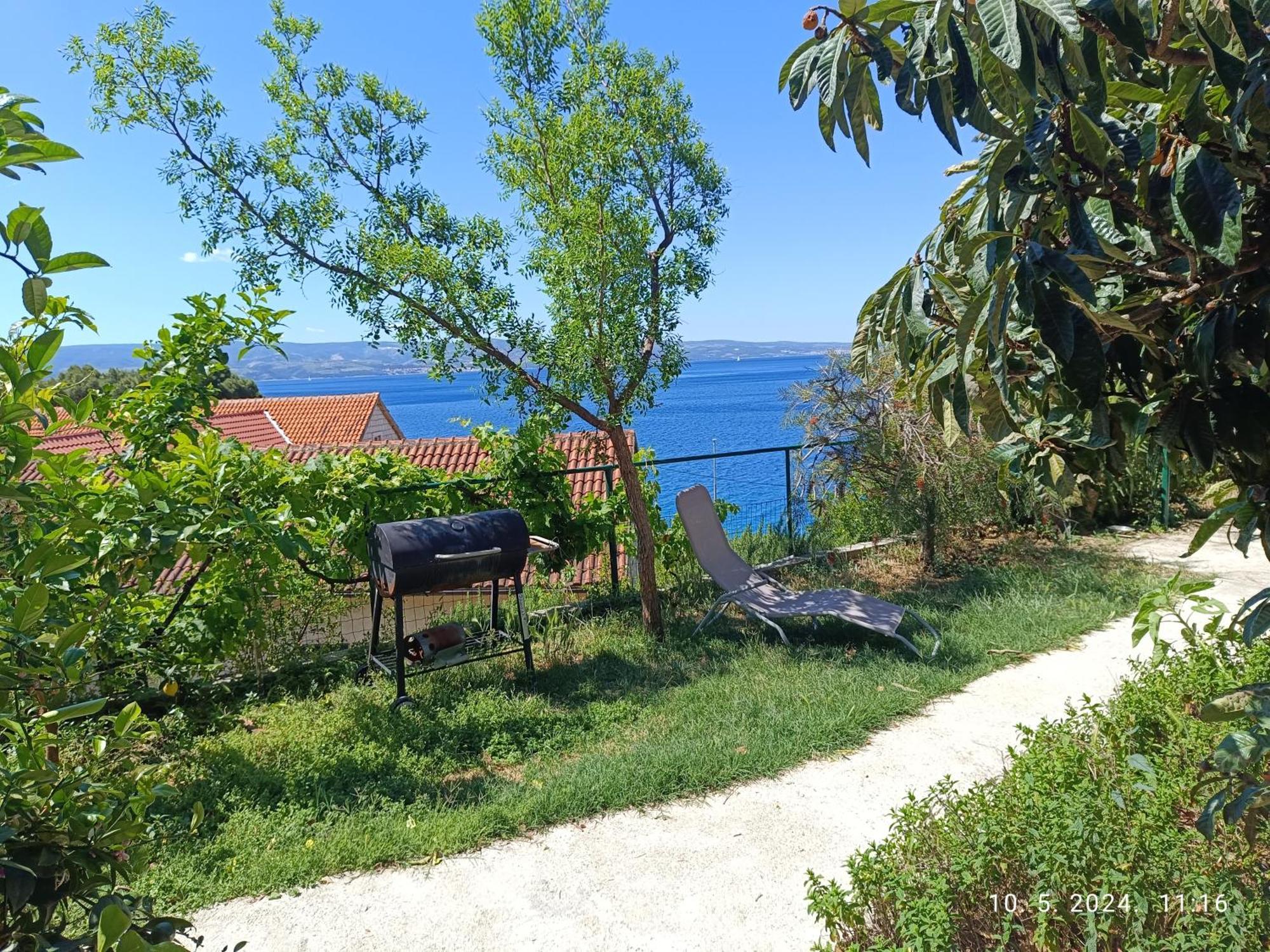 Apartamento Leonica Omiš Exterior foto