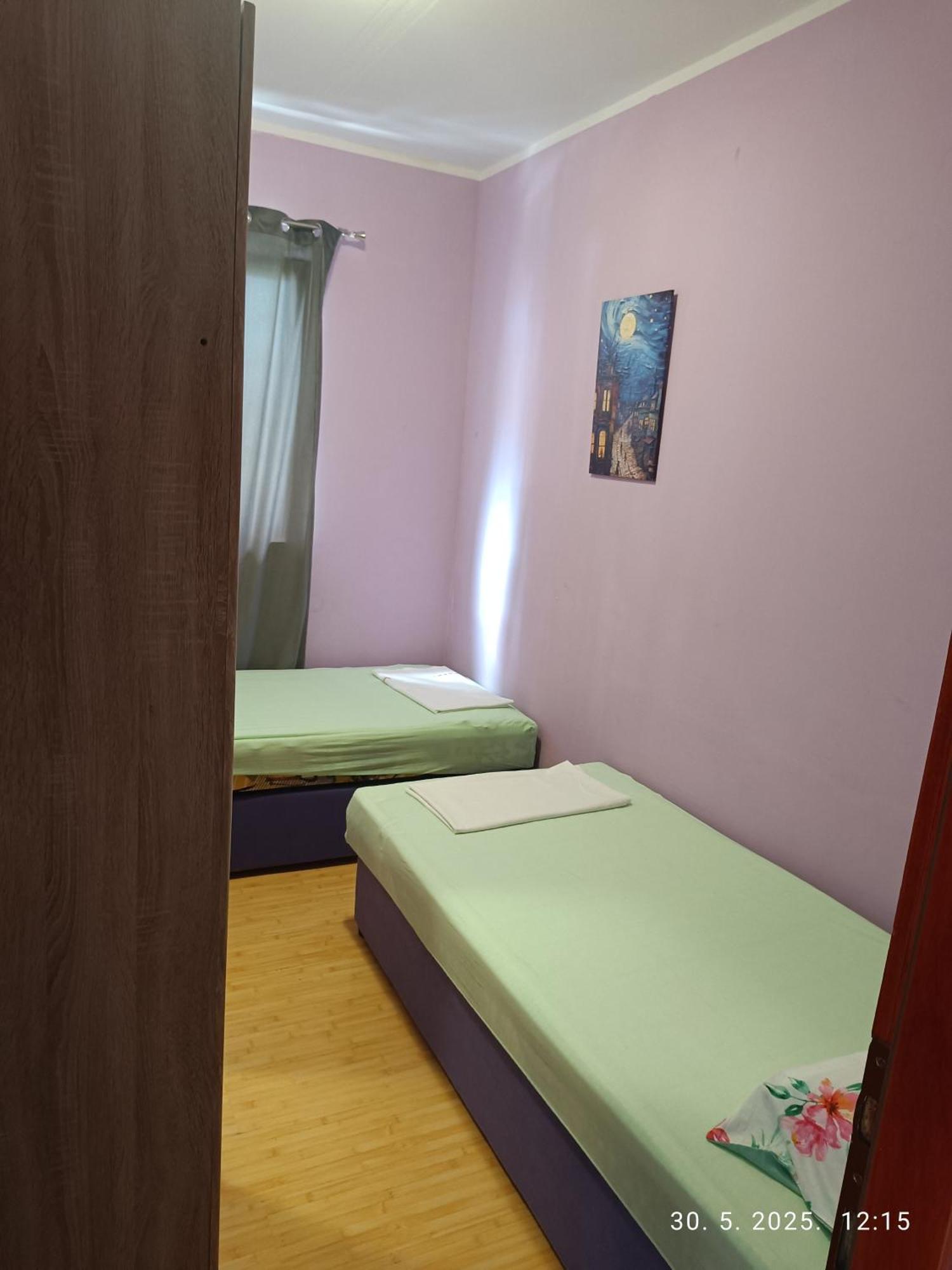 Apartamento Leonica Omiš Exterior foto